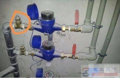 水表冻爆了怎么办,及时报修换水表最靠谱