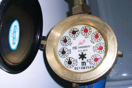 水表走得太快是什么原因,怎么让水表转速降下来