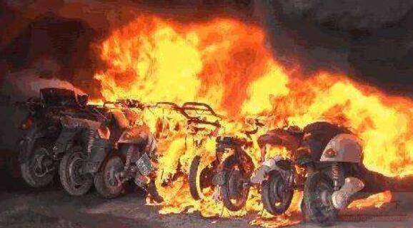 电动车充电着火怎么办,四大措施防电动车充电起火