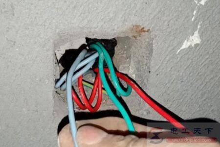 墙中电线十年会老化吗?