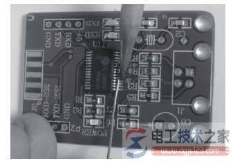 贴片电子元器件焊接工具与技术要点