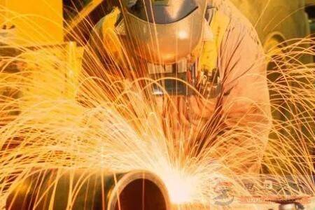 电焊辐射产生危害的原因,电磁辐射危害的防护措施