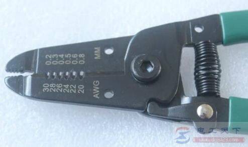 如何选择电线的剥线钳,剥线钳的选择要求