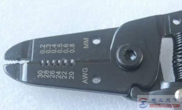 剥线钳的规格型号,电线剥线钳的选择要点
