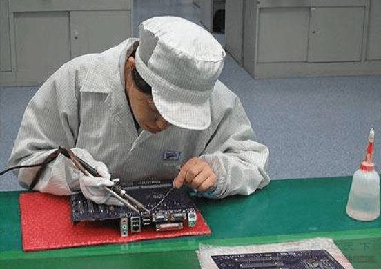 电烙铁的握法,电烙铁的焊接步骤