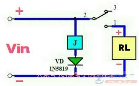 一例继电器构成的电源极性接反保护电路