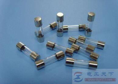 保险丝在电路中有什么作用?