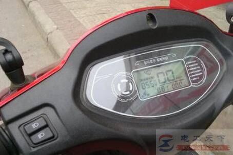 电动车液晶仪表电压是多少