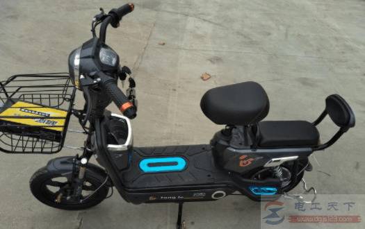 想买辆电动车雅迪跟爱玛哪个牌子好,究竟该怎么选