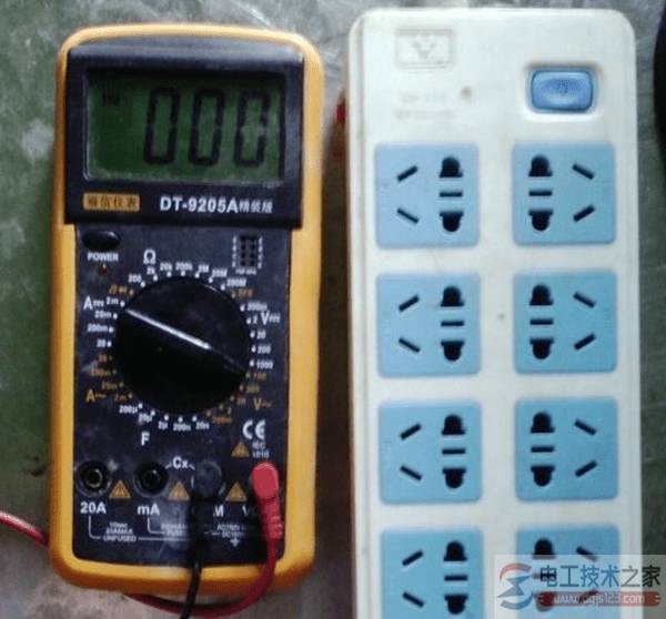 用表怎么测零线火线与地线?(图文)
