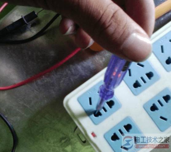 用表怎么测零线火线与地线?(图文)