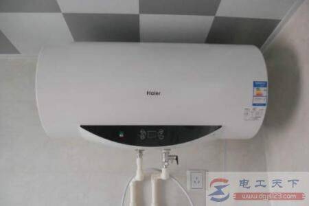 热水器洗澡时要不要拔掉插头,为了安全建议拔掉为好