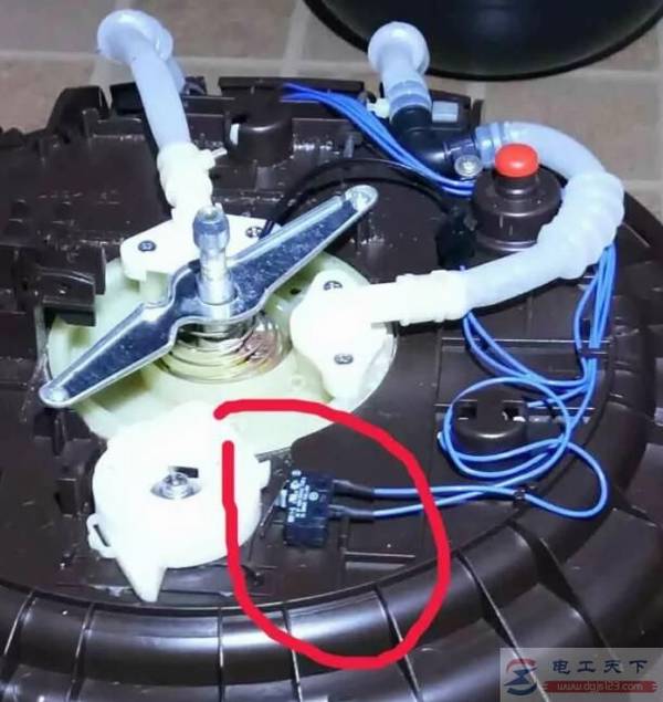 九阳电压力煲锅盖怎么拆卸,附拆卸流程步骤