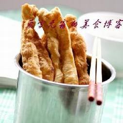 简易版油条:让你30分钟吃到新鲜早餐 简易版油条:让你30分钟吃到新鲜早餐