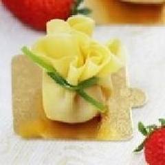 草莓茶巾包:让你早餐餐桌亮起来的早点 草莓茶巾包:让你早餐餐桌亮起来的早点