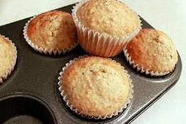 健康早餐2: 燕麦香蕉小玛芬 健康早餐2: 燕麦香蕉小玛芬