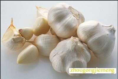梦见大蒜 蒜苗 蒜头