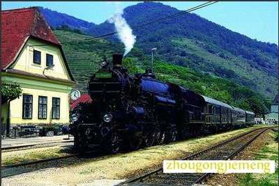 梦见火车 坐火车 赶火车