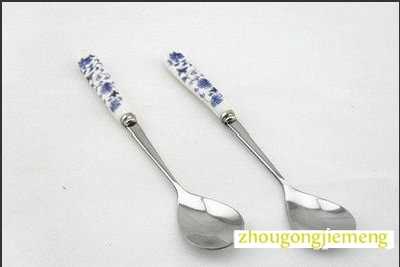 梦见餐勺 饭勺 勺子