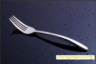 梦见餐叉 叉子