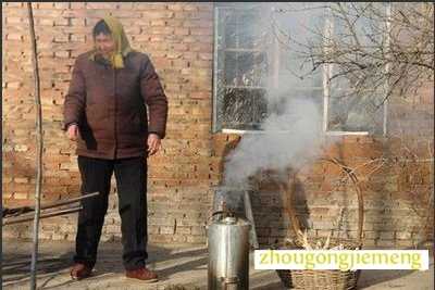 梦见烧水水漏了