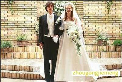 梦见新娘礼服破烂