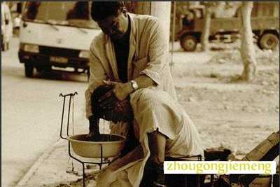 梦见给别人洗头