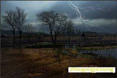 梦见暴风雨之前