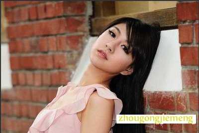 梦见死人对我笑