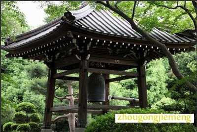 梦见和谐的钟声