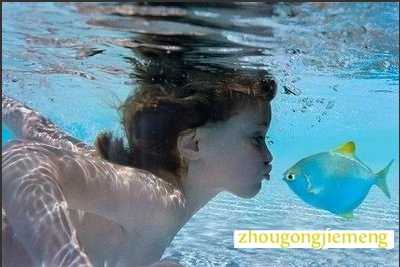 梦见陌生奇异的环境